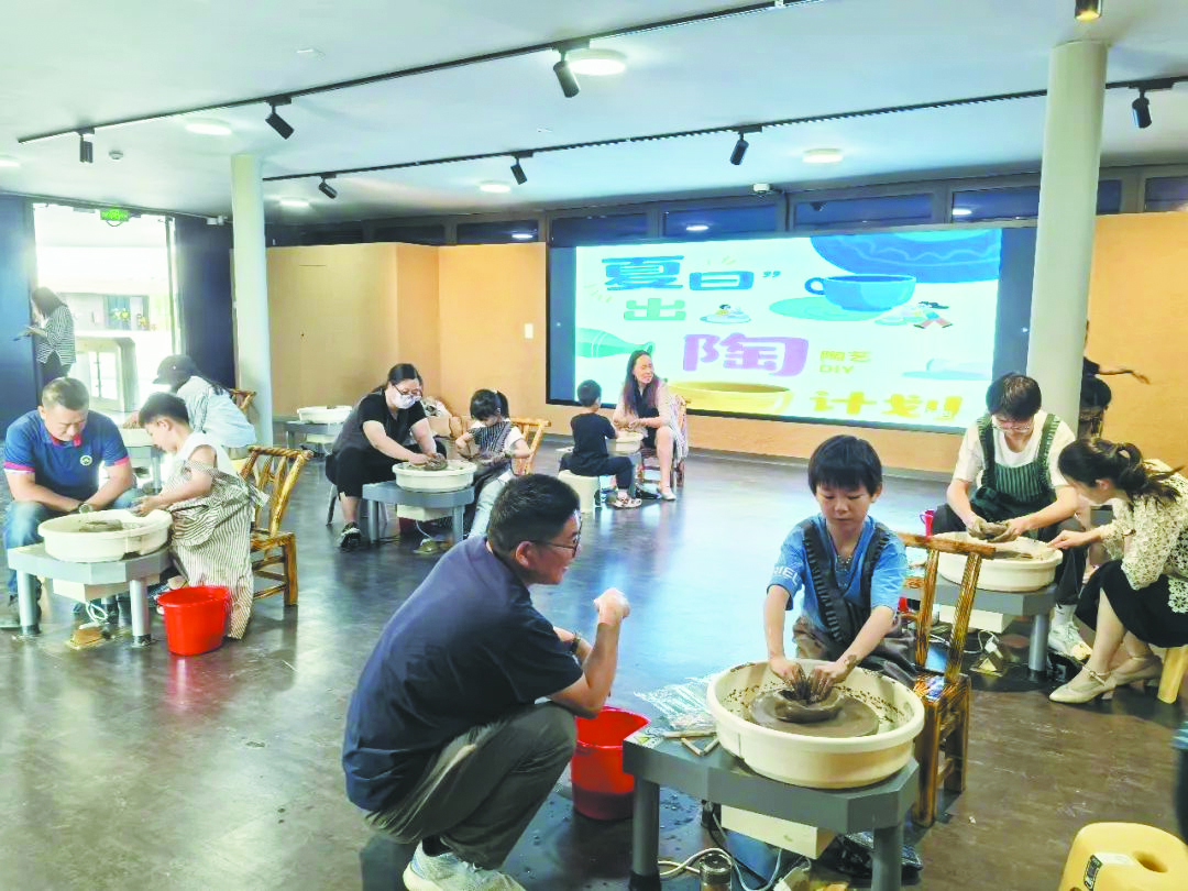 贾湖考古遗址公园陶艺制作研学课程.jpg 贾湖考古遗址公园陶艺制作研学课程.jpg